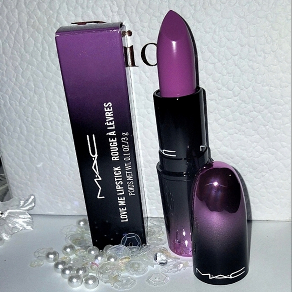 MAC LOVE ME LIPSTICK LIMITED EDITION